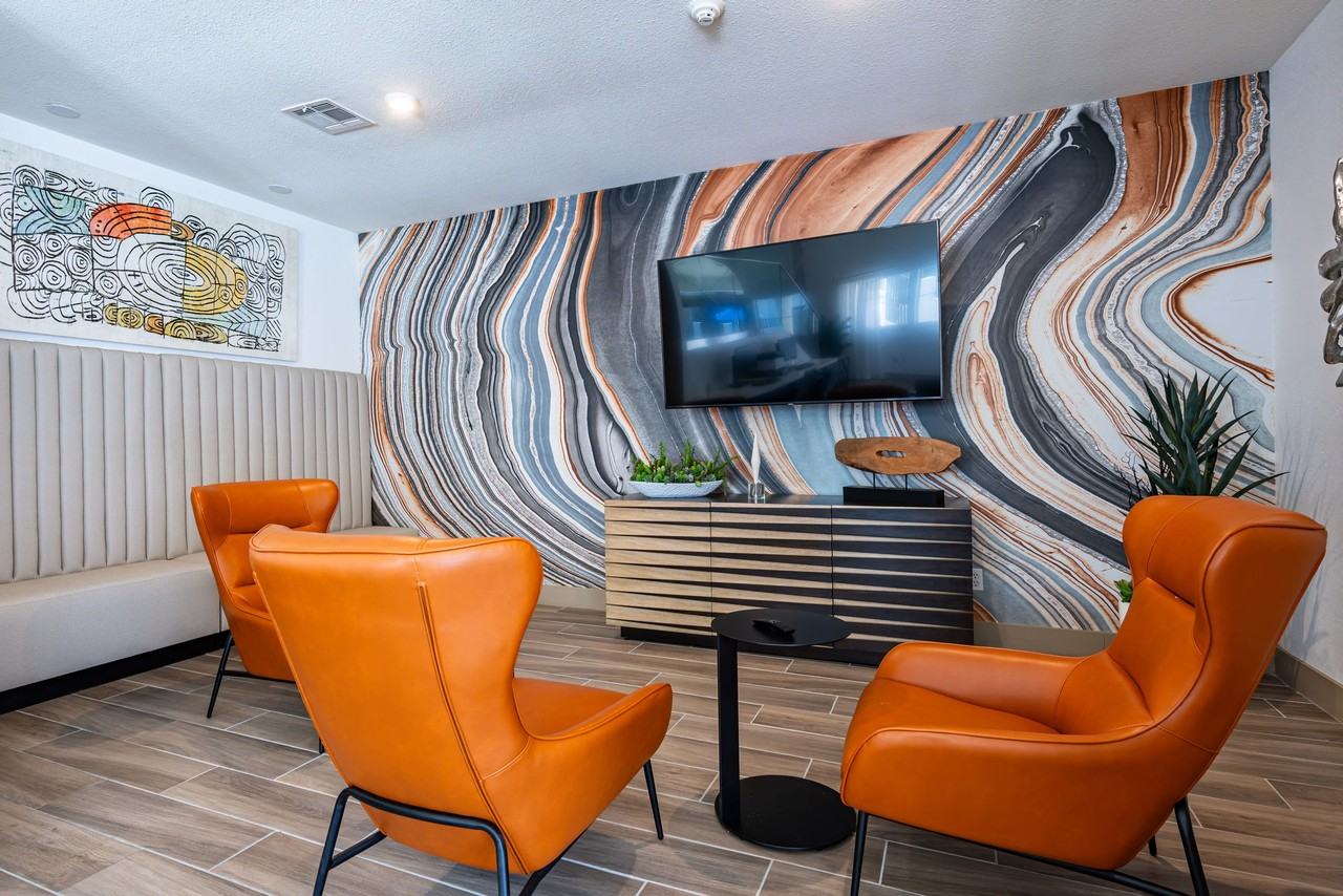 Pacific Bay Club - Photo 4 of 18