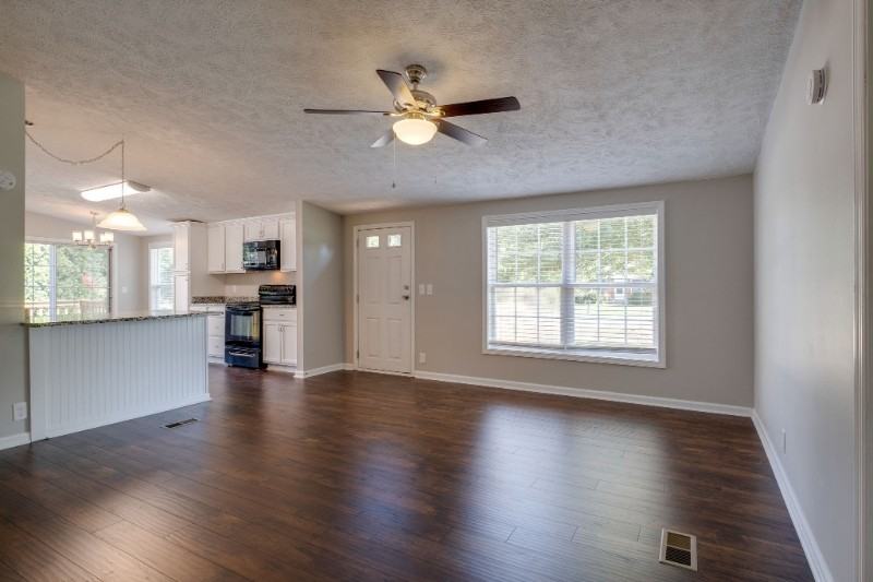 261 Santa Monica Blvd - Photo 6 of 26