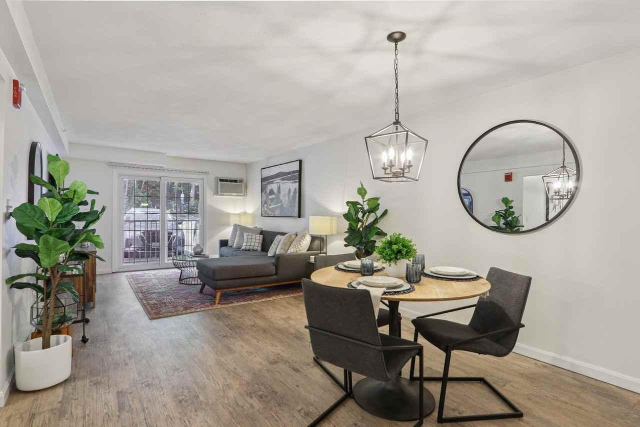 Heritage at the River - Photo 5 of 54