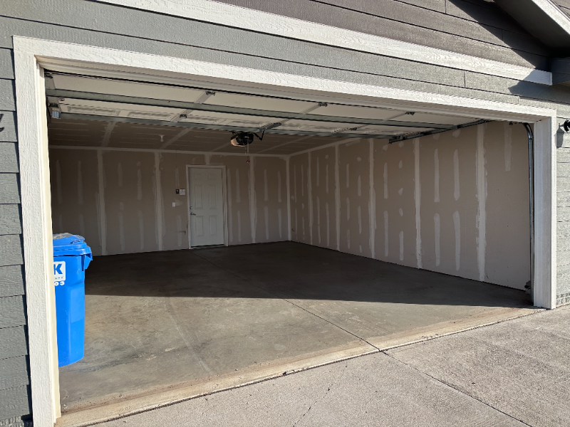 744 Justus Ave #2 - Photo 7 of 9