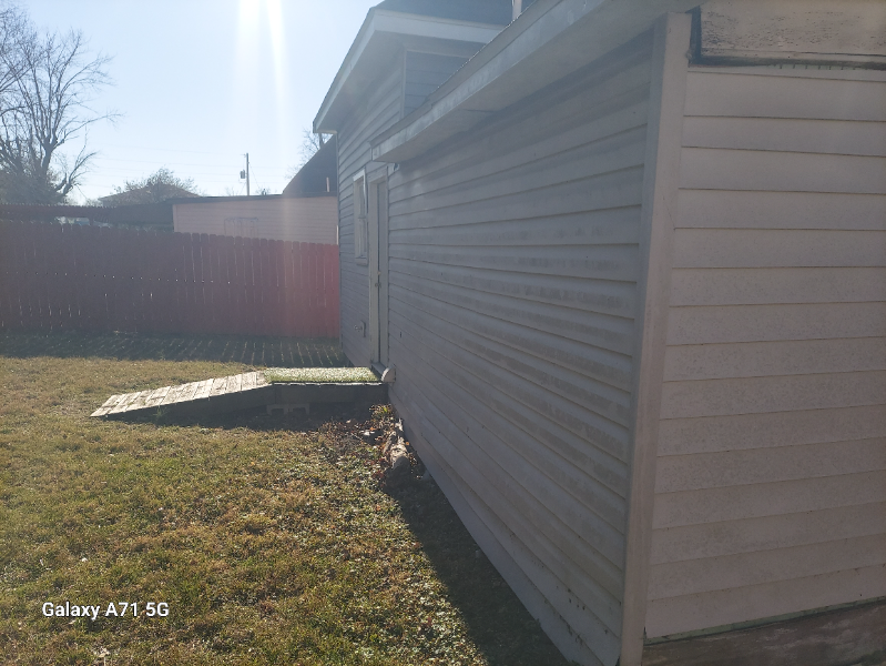 2034 N Washington Ave - Photo 3 of 3