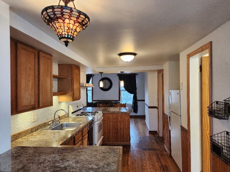 11 1st St #2 - Photo 4 of 20