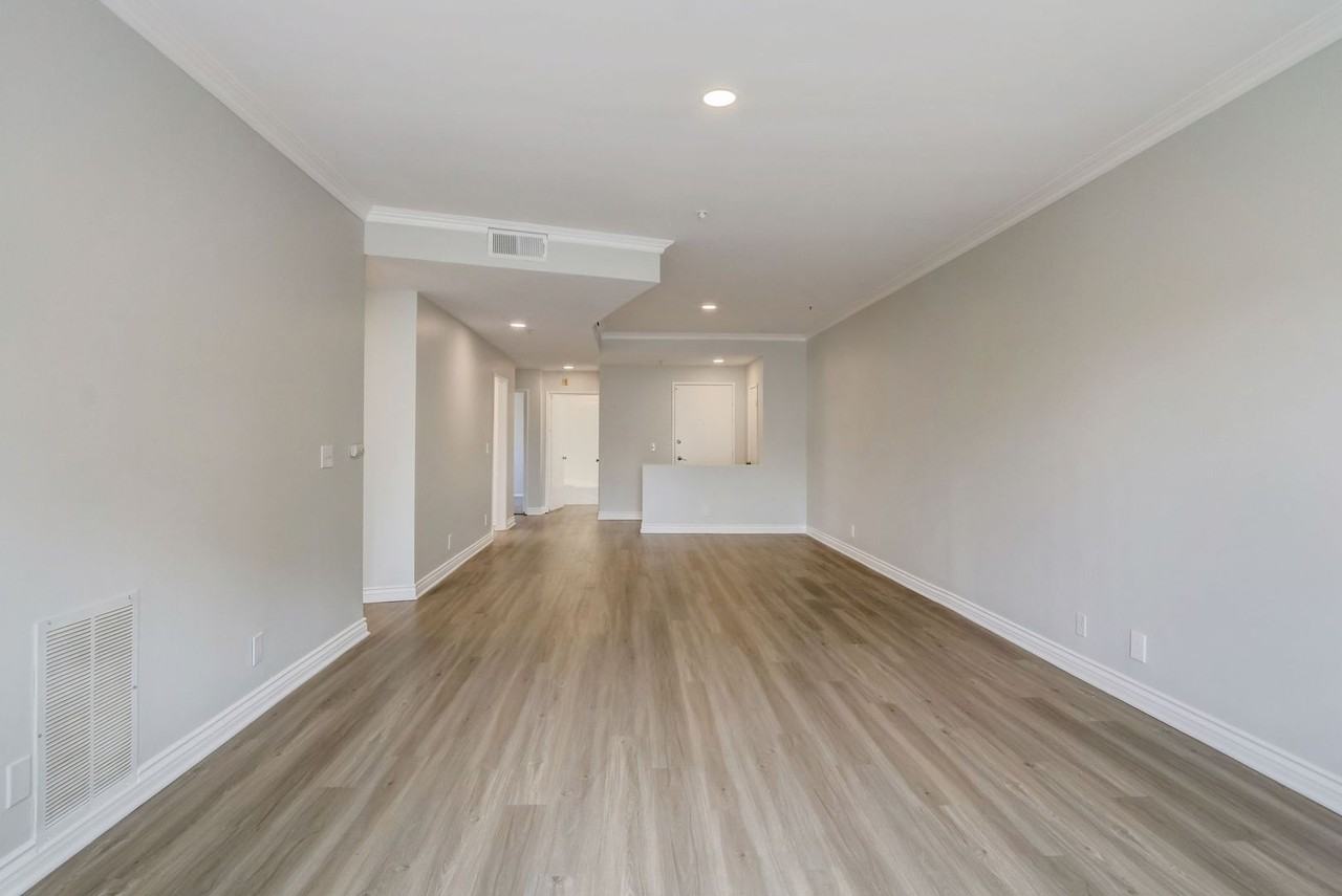 16070 Sunset Blvd - Photo 5 of 22