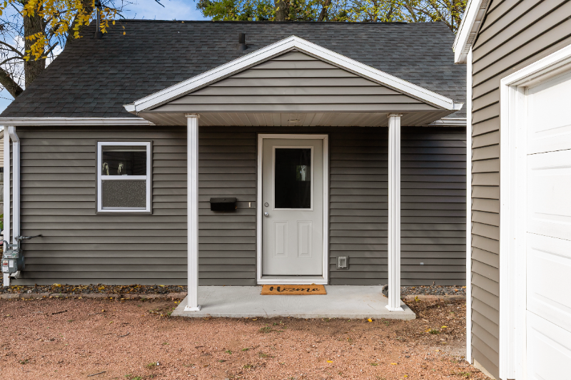 1004 W Kamps Ave - Photo 2 of 20