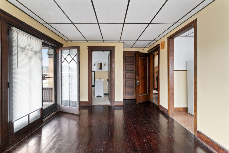 226 Court St #3 - Photo 3 of 9