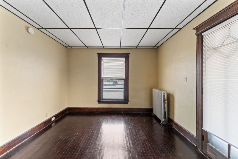 226 Court St #3 - Photo 4 of 9