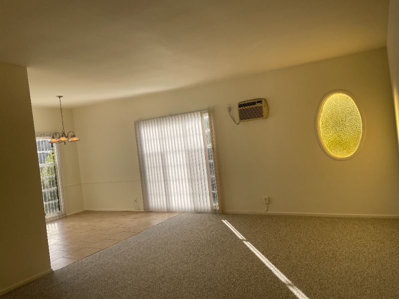 1122 S Clark Dr #4 - Photo 6 of 10