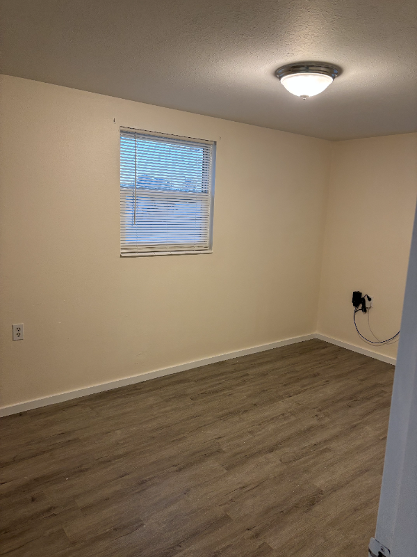 90 W Cowles St #A - Photo 3 of 4