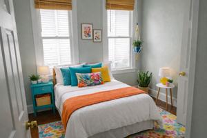 featured image of 364 Oldham Ave