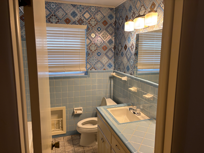 2025 Mattern Dr - Photo 7 of 11