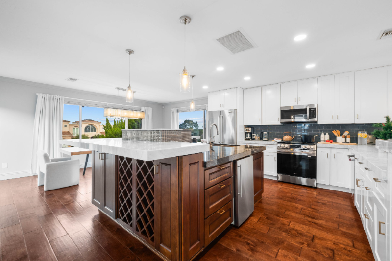 5842 Soledad Mountain Rd - Photo 2 of 14