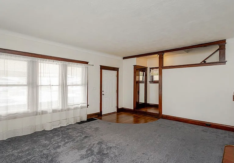 1019 Radcliffe Dr - Photo 3 of 19