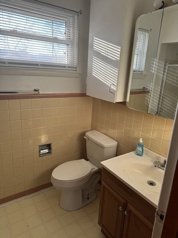 325 Highland View Dr #C - Photo 5 of 6