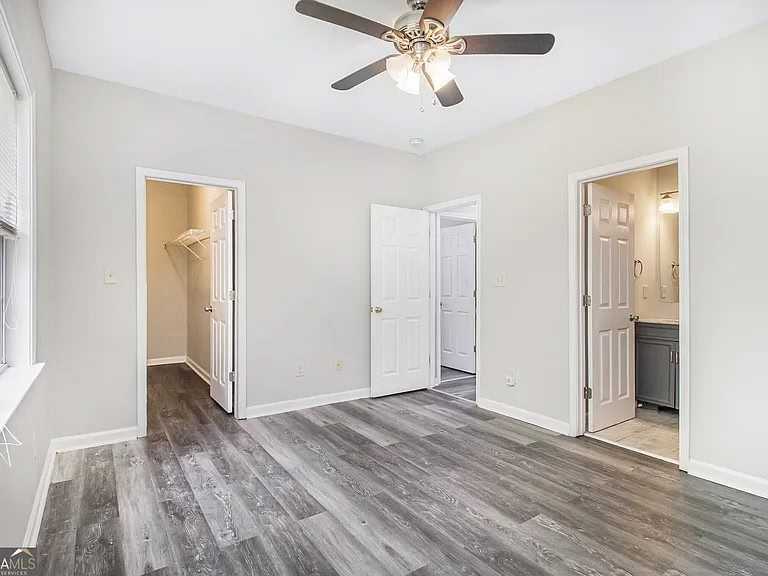 2829 3rd Ave Sw - Photo 4 of 9