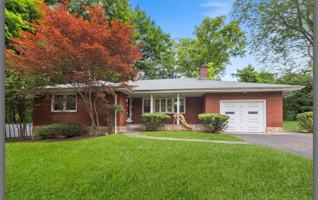 featured image of 38 Park Ave W