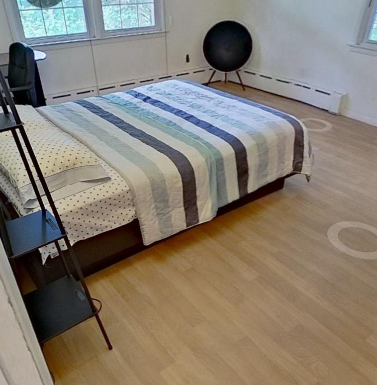 38 Park Ave W - Photo 6 of 15