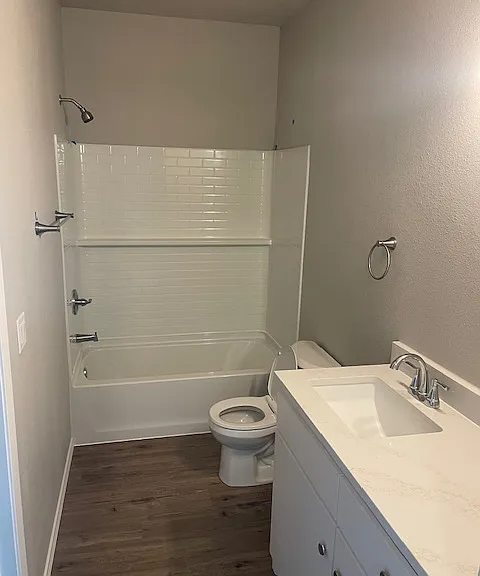 7687 Peden Rd - Photo 3 of 5