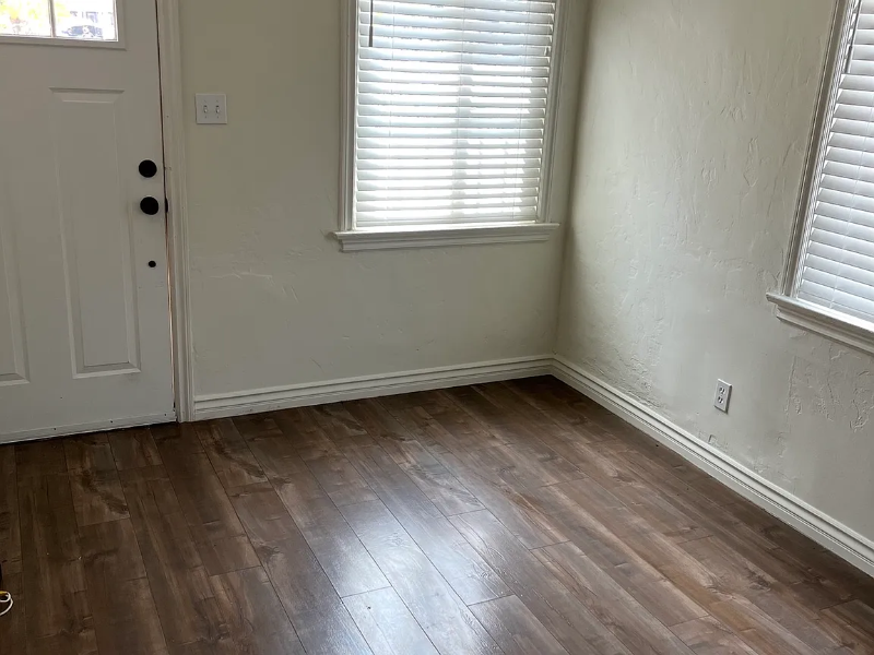 1540 Stanley Ave #1540 - Photo 5 of 6