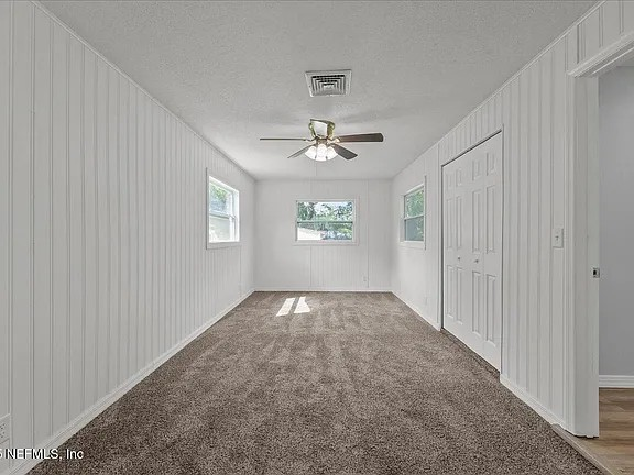 1604 Husson Ave - Photo 4 of 9