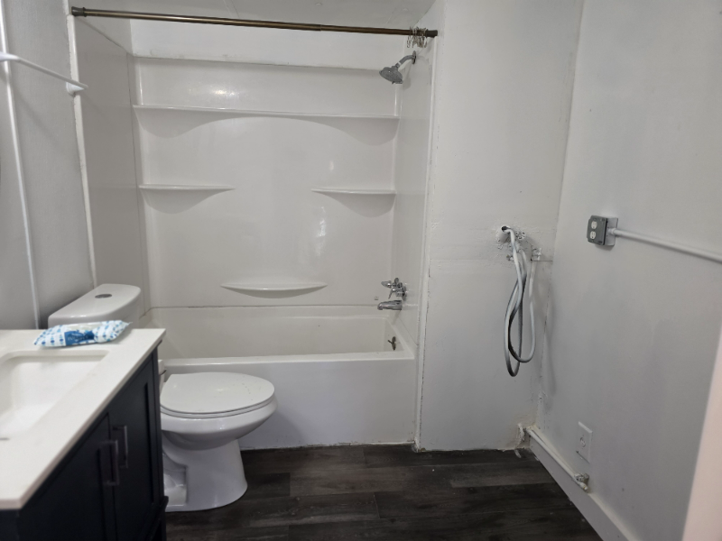 2325 E Packard Ave - Photo 5 of 13