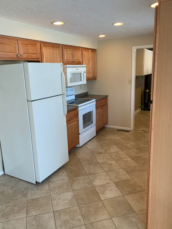 2341 Farisita Dr - Photo 7 of 10