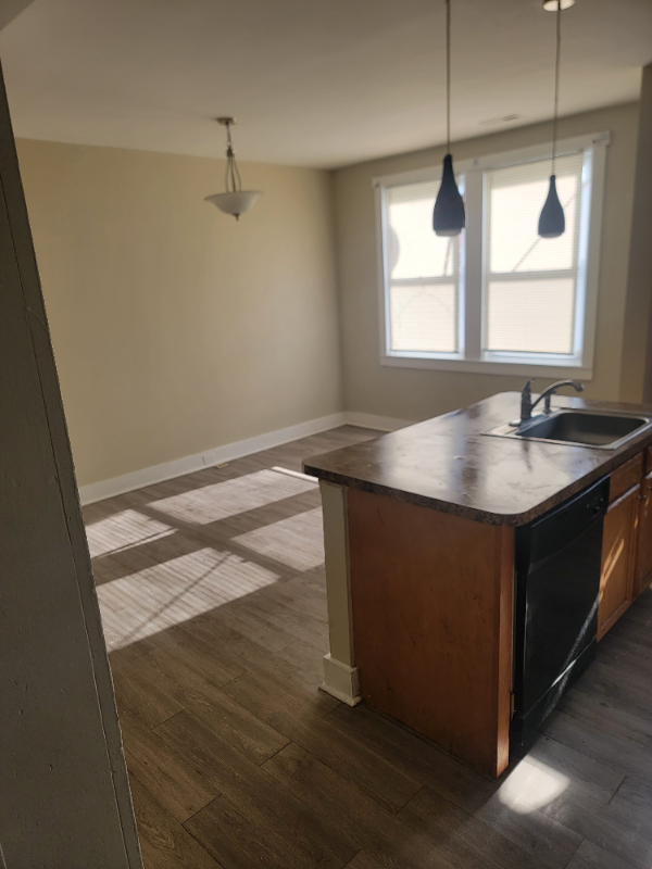 3447 Juneway - Photo 2 of 19