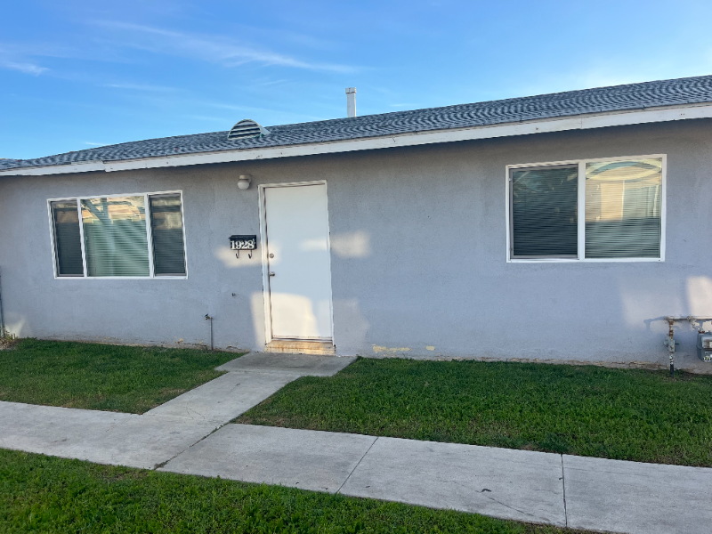 1928 W 146th St #B - Photo 2 of 11