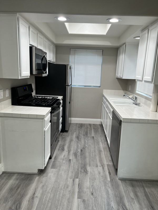 517 Indian Bluff St #204 - Photo 4 of 15