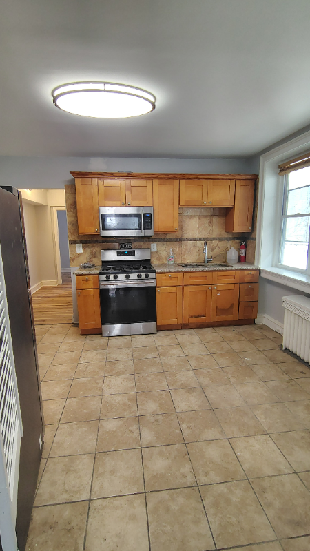 523 W Nedro Ave #1 - Photo 5 of 12