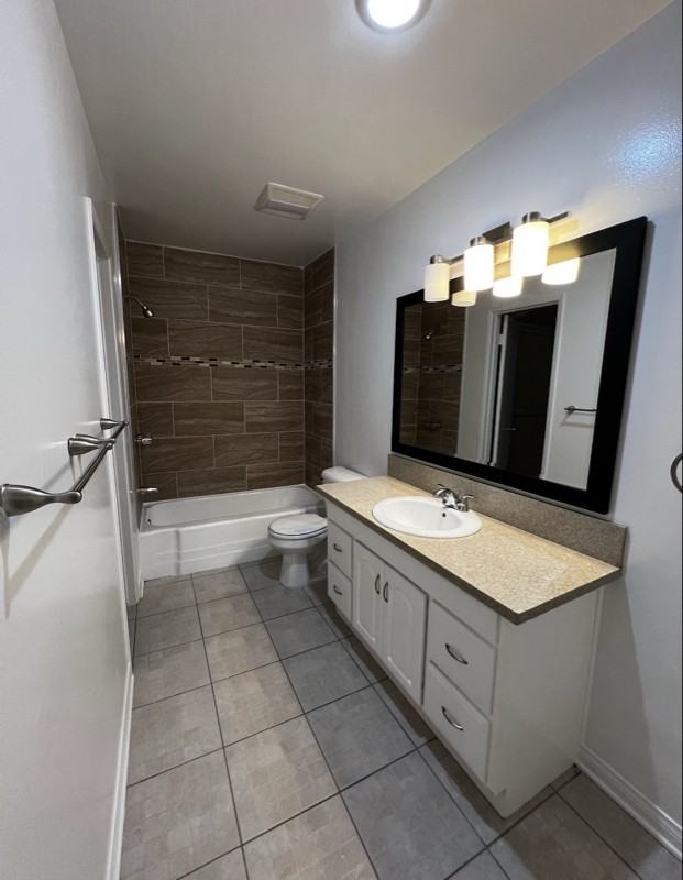 2435 W 227th St #B - Photo 7 of 9