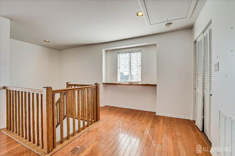 3004 Jesse Way - Photo 4 of 20