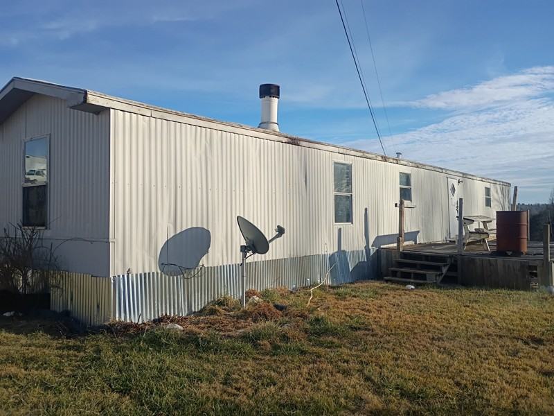 112 Norris Ave Se - Photo 3 of 12