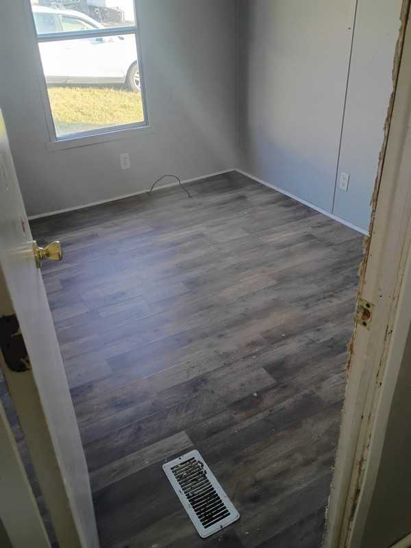 112 Norris Ave Se - Photo 6 of 12