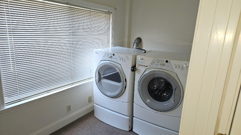 166 Sheridan Ave #1 - Photo 3 of 10