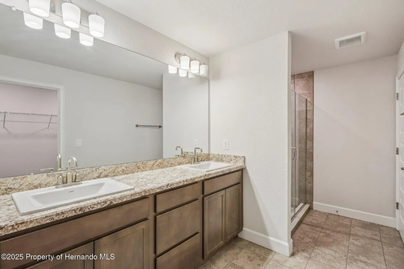 12518 Pine Bluff St - Photo 7 of 13