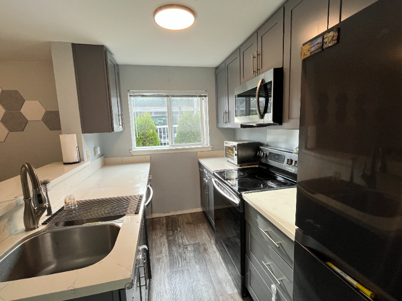 12530 109th Ct Ne #F204 - Photo 5 of 12