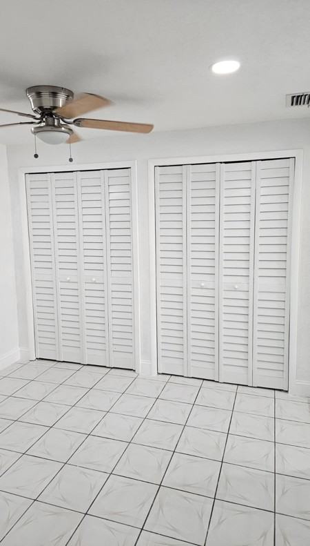 951 W 53rd St #1 - Photo 6 of 12