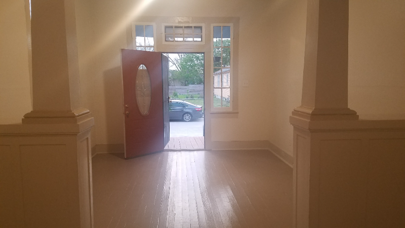 1239 France St - Photo 6 of 10