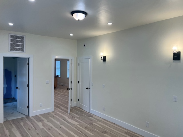 3353 Spear Ave - Photo 4 of 10