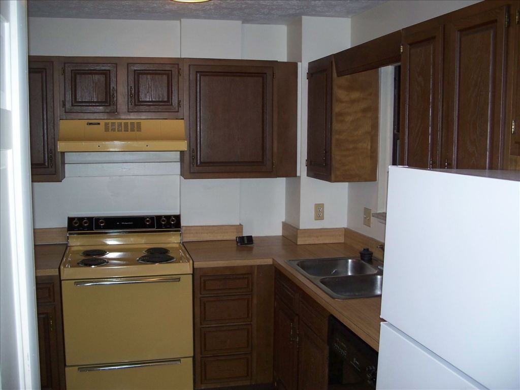 1051 Clyde Ave #3 - Photo 5 of 8