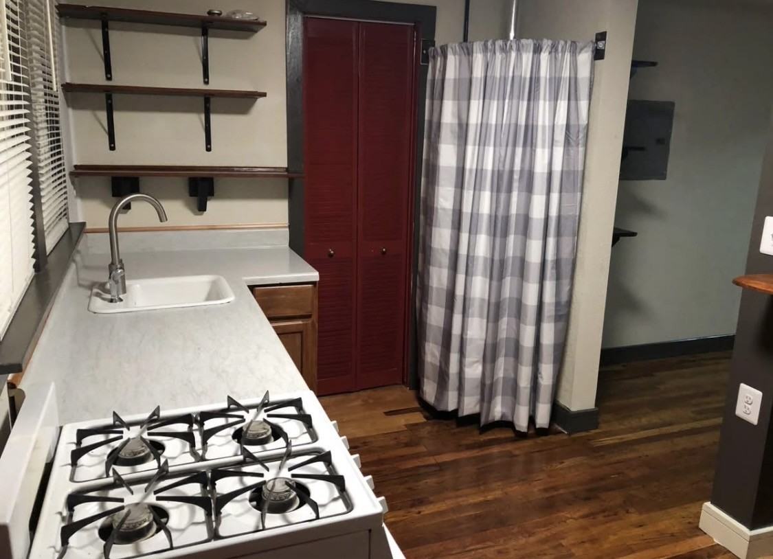 4012 W Eisenhower Blvd Apt 5 - Photo 5 of 16