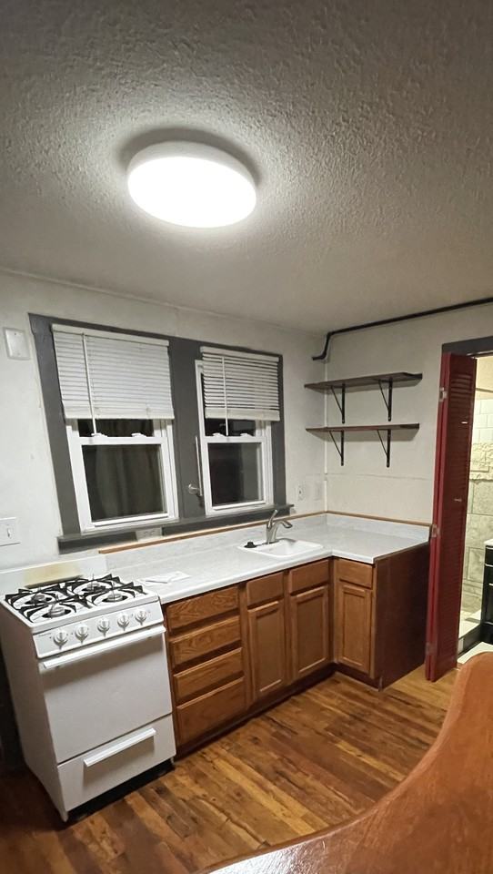 4012 W Eisenhower Blvd Apt 5 - Photo 6 of 16