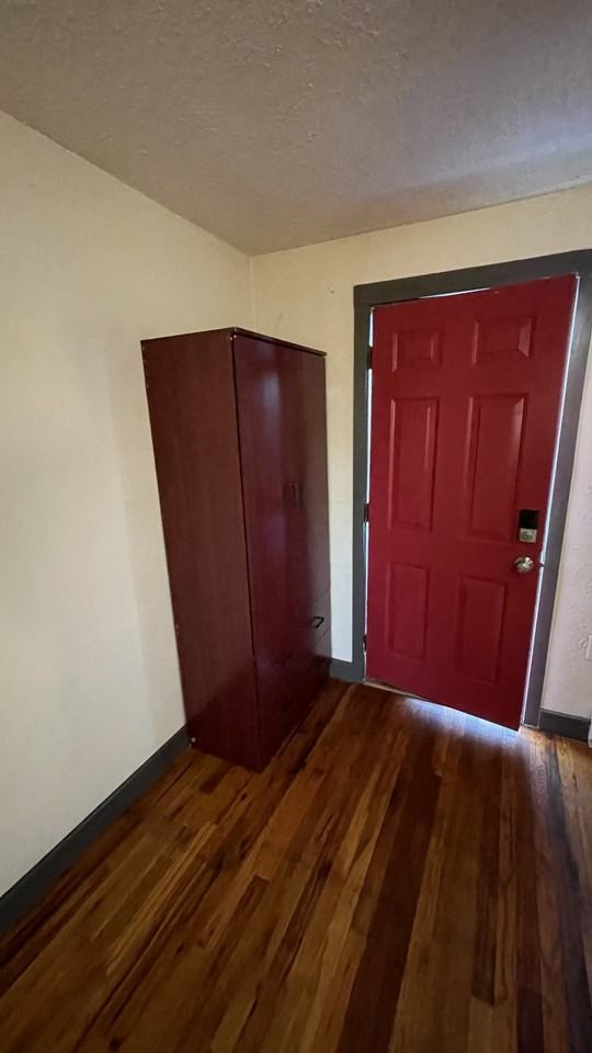 4012 W Eisenhower Blvd Apt 5 - Photo 7 of 16