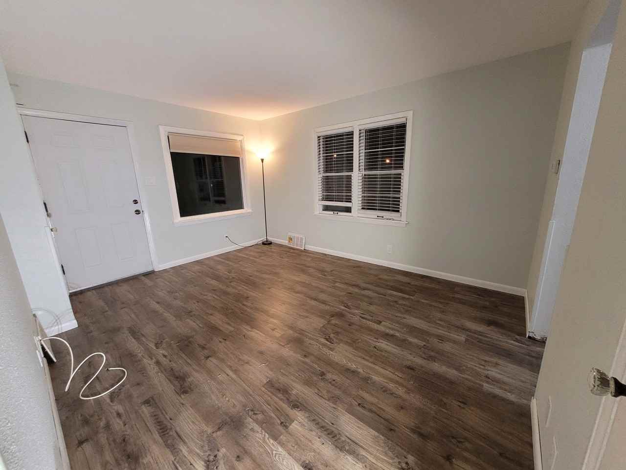 1531 S 90th St - Photo 3 of 16