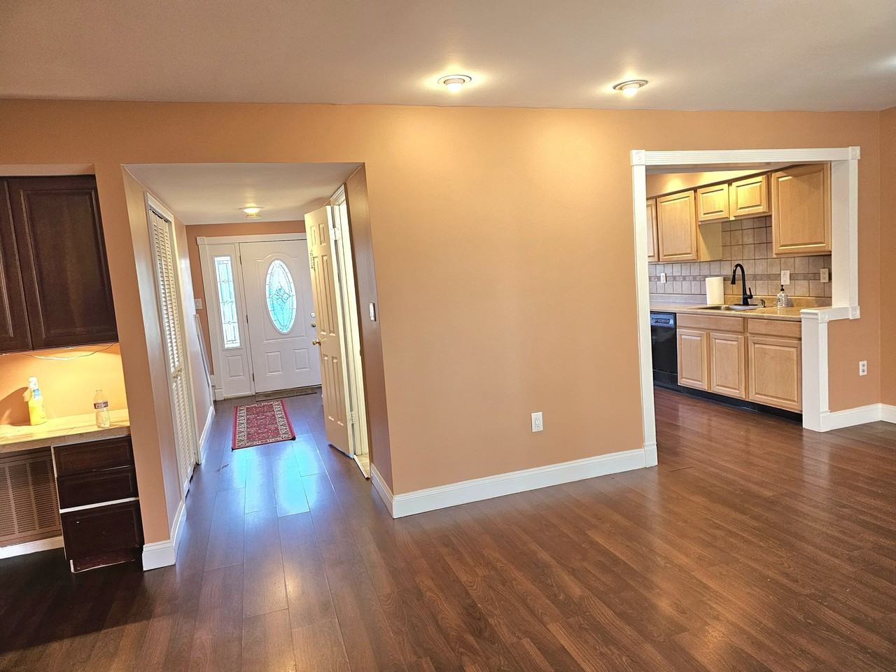 37 Anderson Court - Photo 3 of 47