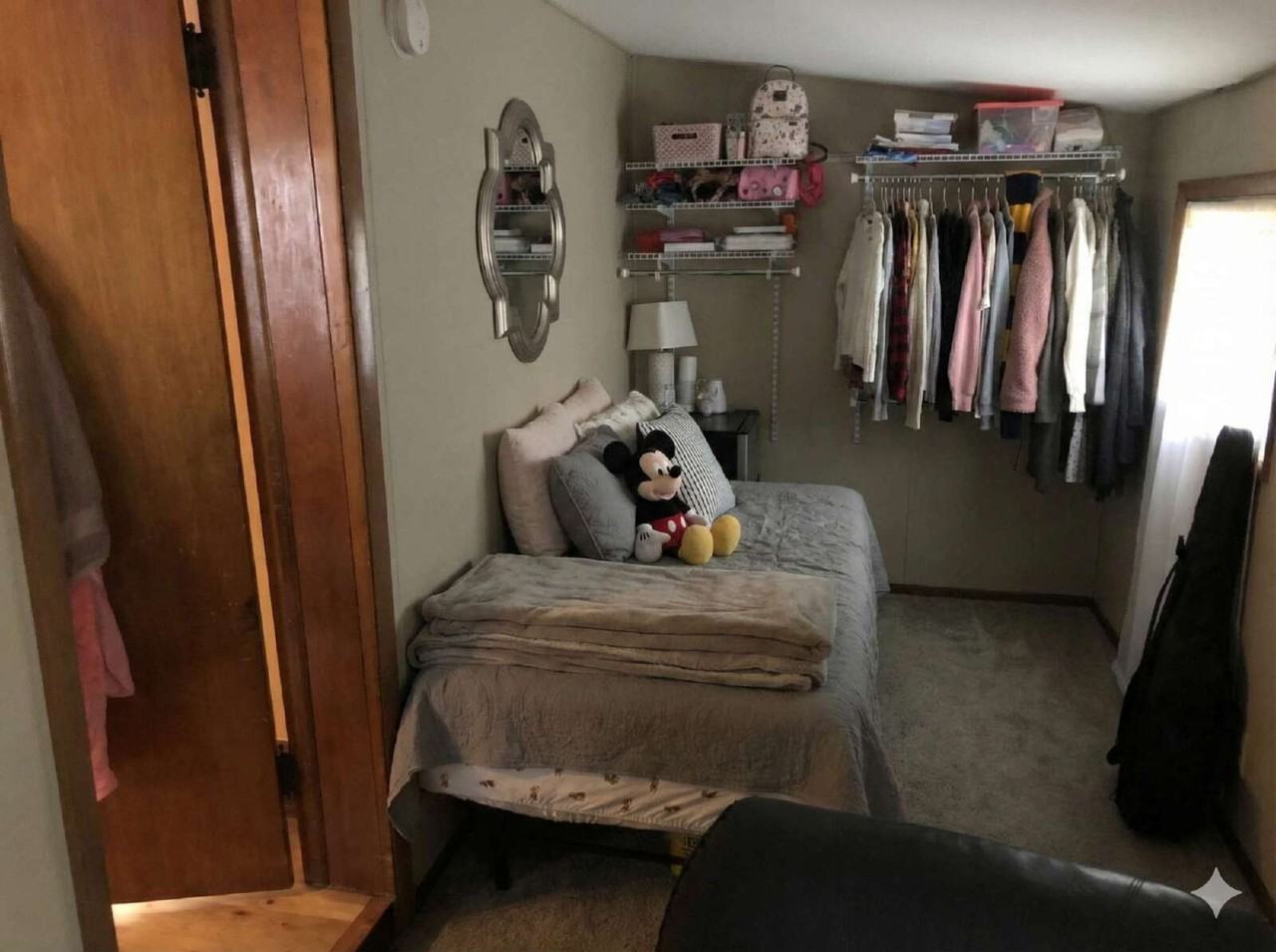 237 10th Ave - Photo 5 of 28