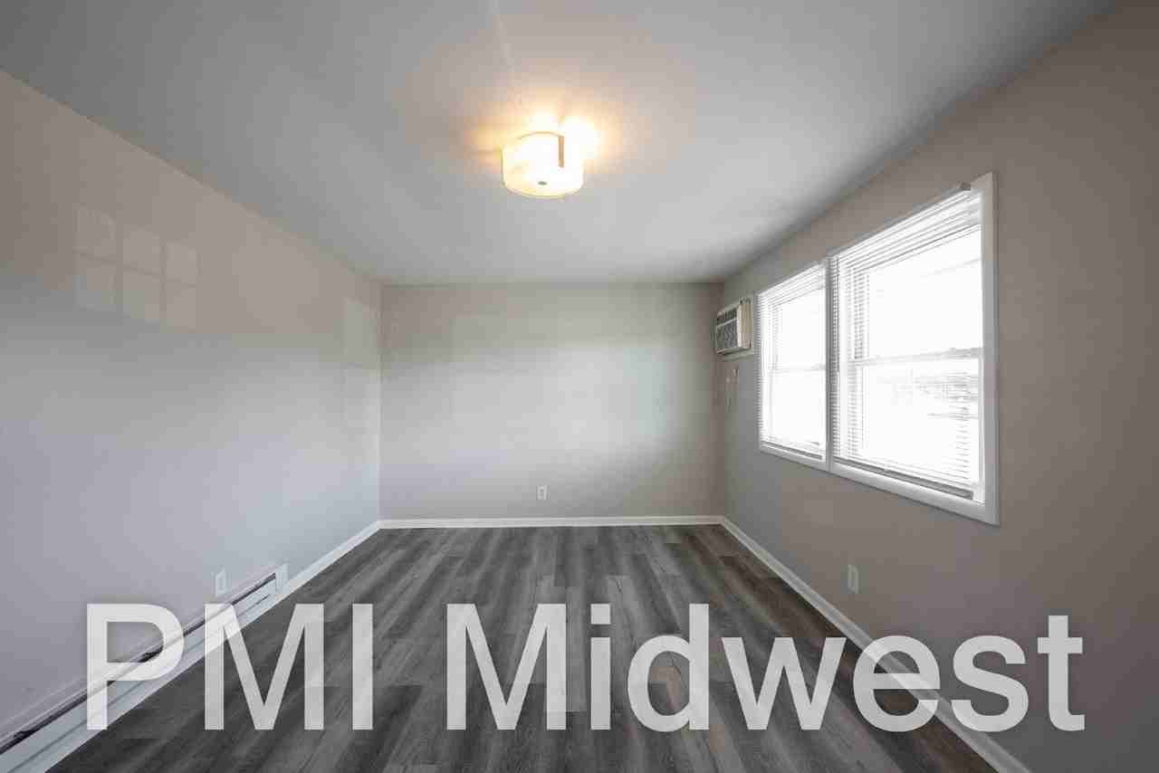 140 Maple Park Dr Apt 3 - Photo 4 of 26