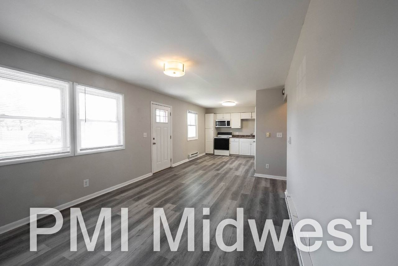 140 Maple Park Dr Apt 3 - Photo 5 of 26