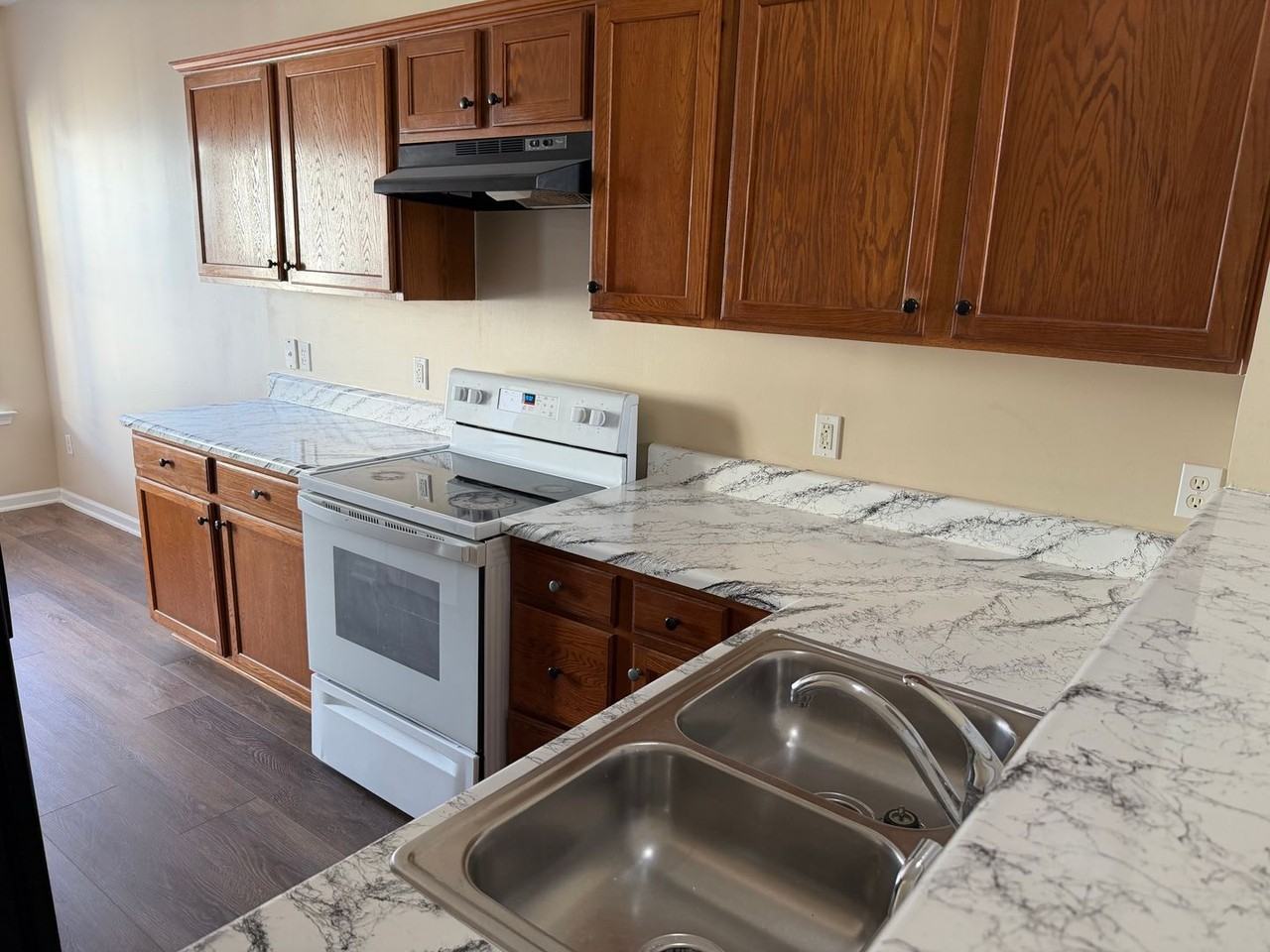 2518 Asher View Ct - Photo 3 of 17