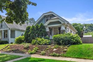 featured image of 5561 N 39th St